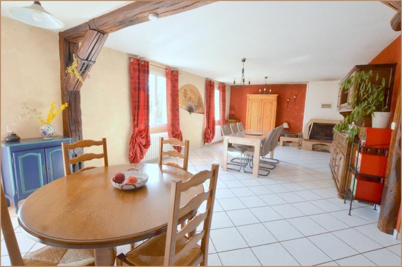 Maison de village - 107 m² - 6 pièces