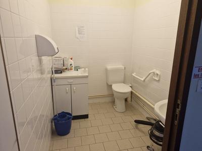 Local commercial - 1 080 m²