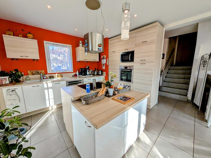 Maison - 89 m² - 4 pièces