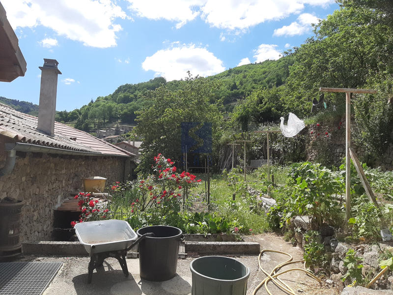 Maison - 213 m² - 8 pièces