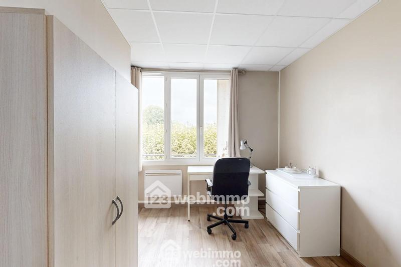 Appartement - 137 m² - 8 pièces