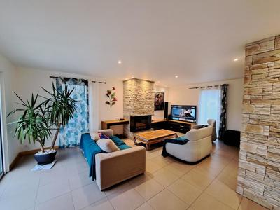 Maison - 148 m² - 5 pièces
