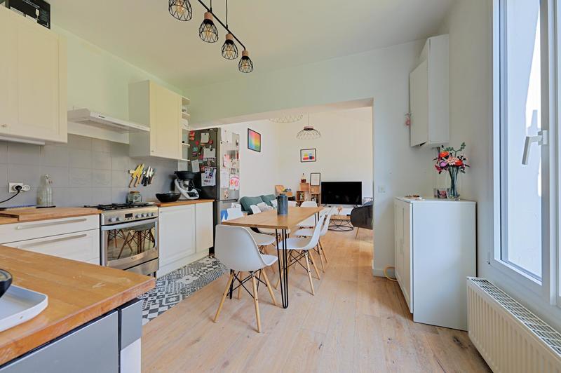 Maison - 95 m² - 5 pièces