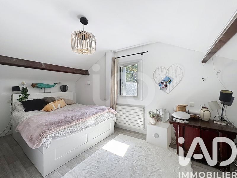 Maison - 187 m² - 11 pièces