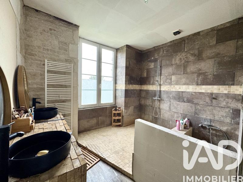 Maison - 238 m² - 6 pièces