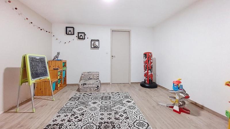 Maison - 183 m² - 6 pièces