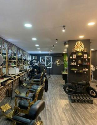 Beauté / Bien-être - 150 m²