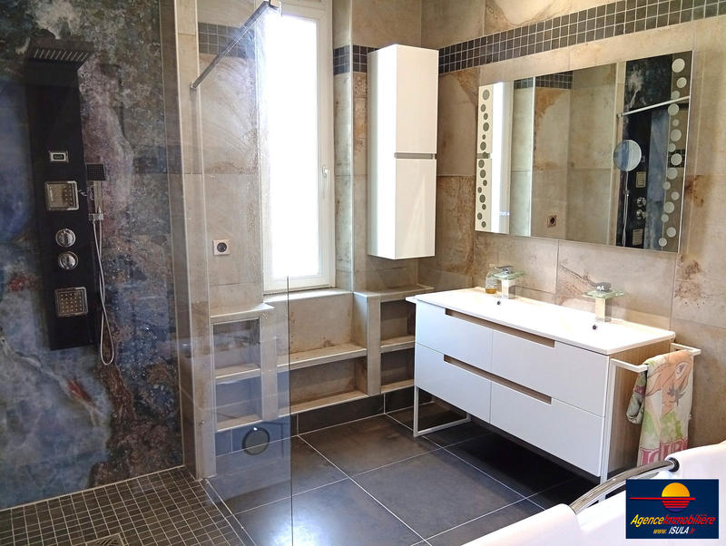 Appartement - 106 m² - 4 pièces