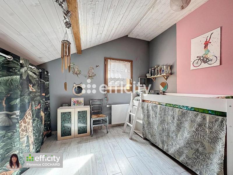 Maison - 195 m² - 6 pièces