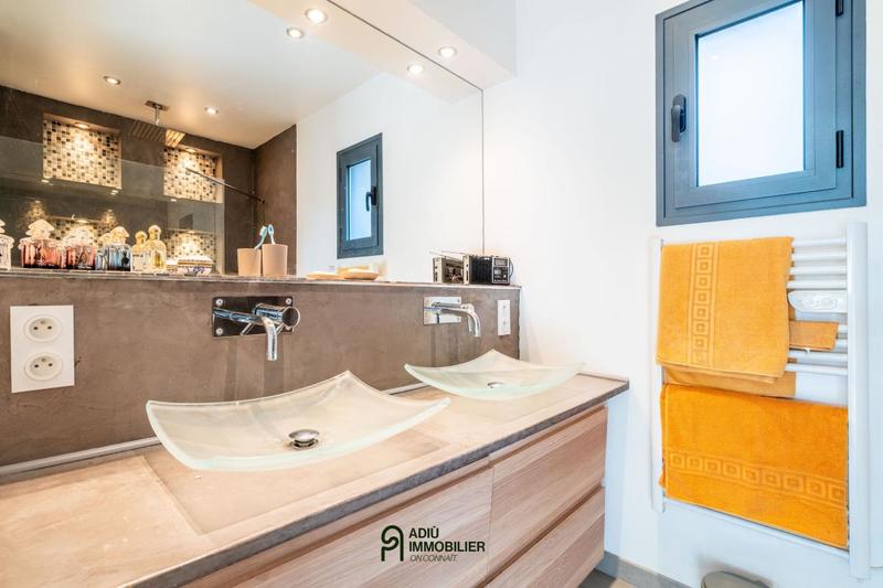 Maison - 136 m² - 4 pièces