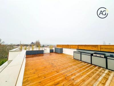 Appartement - 152 m² - 5 pièces