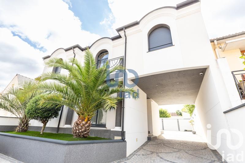 Maison - 142 m² - 6 pièces