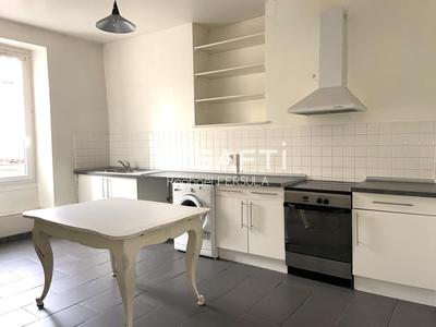 Appartement - 182 m² - 5 pièces