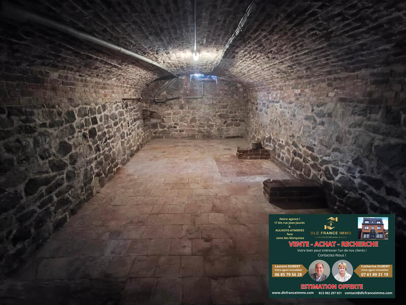 Maison - 110 m² - 8 pièces