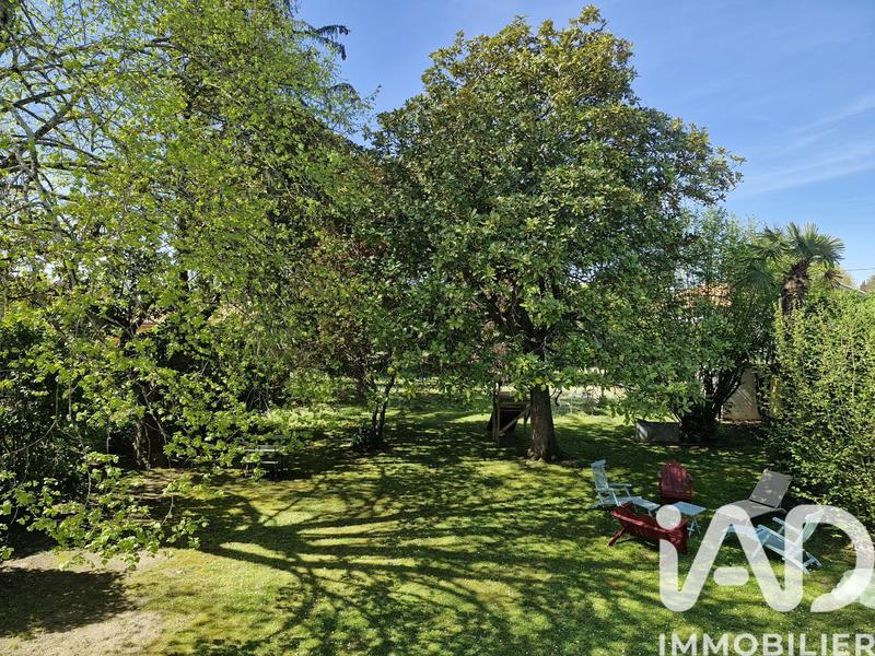 Maison de ville - 321 m² - 9 pièces