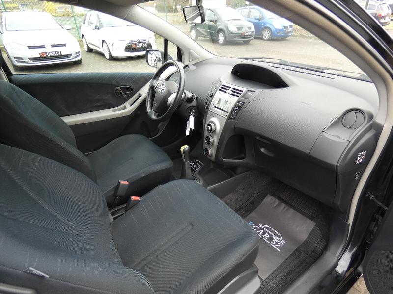 Toyota Yaris II 1.3 - 87 Vvt-i Sol