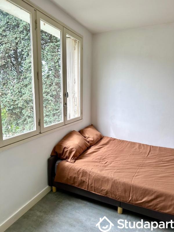 Chambre - 12 m² - 1 pièce