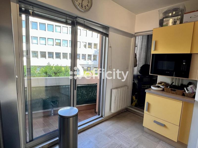 Appartement - 94 m² - 4 pièces
