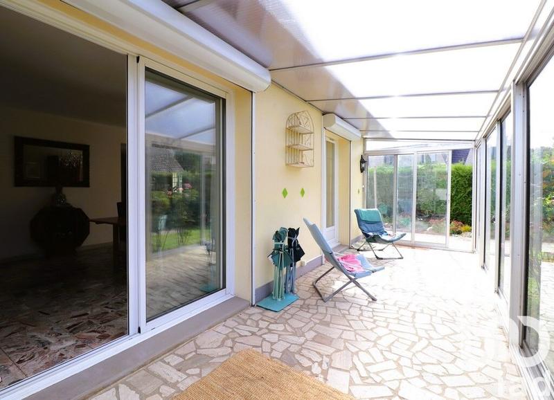 Maison - 180 m² - 8 pièces