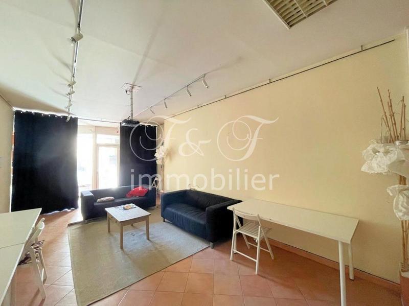 Maison de ville - 260 m² - 9 pièces