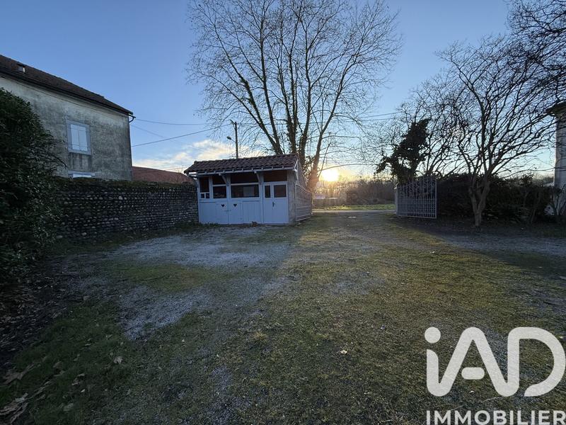 Maison - 228 m² - 7 pièces