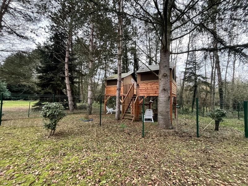 Terrain - 67 837 m²