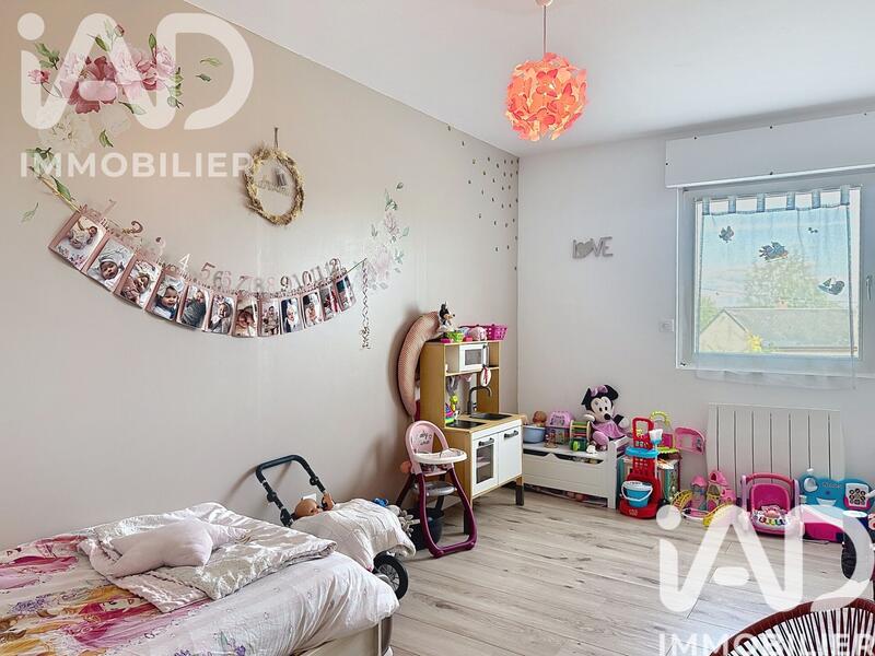 Maison - 260 m² - 10 pièces