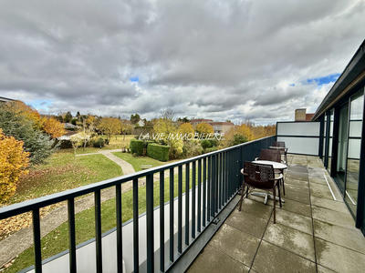 Loft - 60 m² - 3 pièces