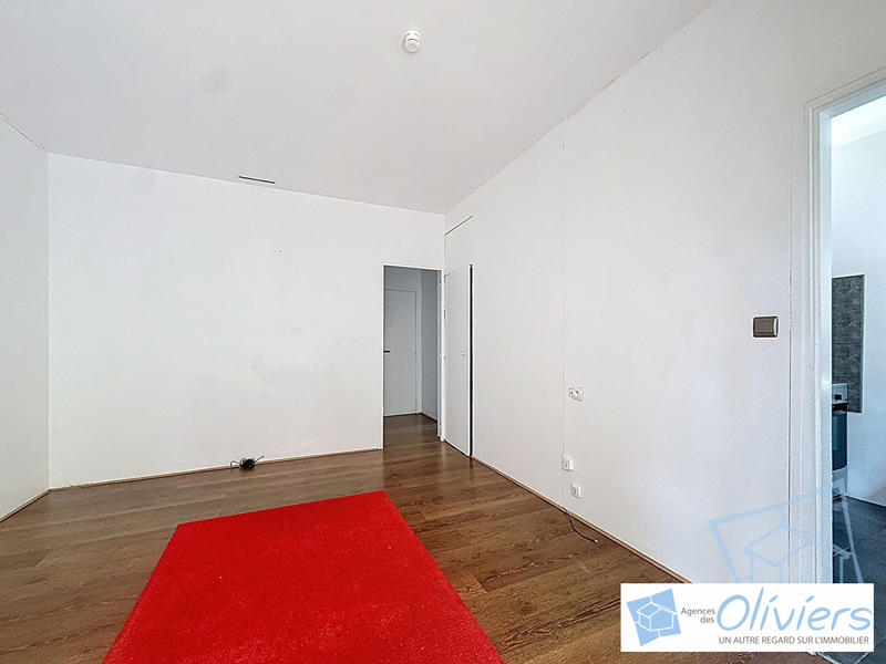 Maison - 221 m² - 9 pièces