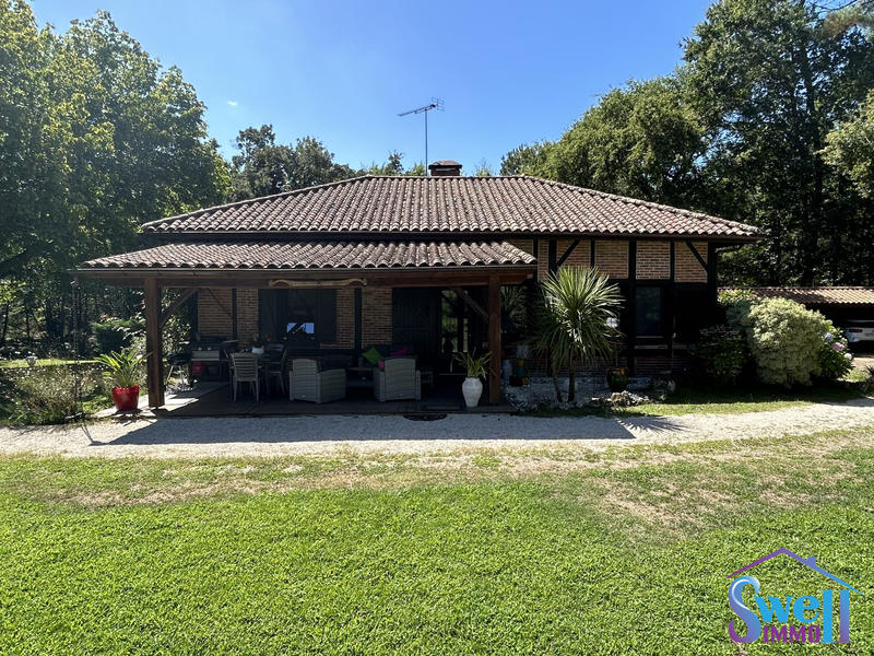 Maison ancienne - 205 m² - 11 pièces