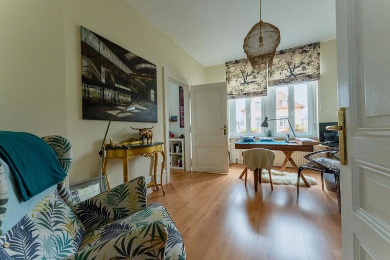 Maison - 250 m² - 10 pièces