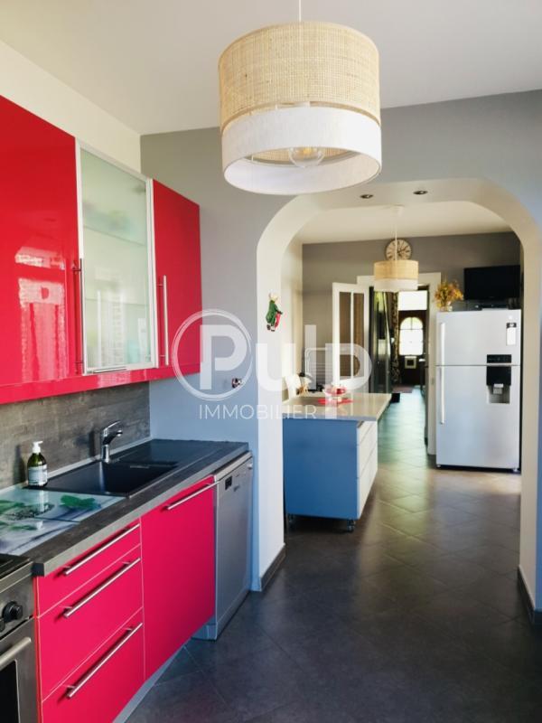 Maison - 184 m² - 6 pièces