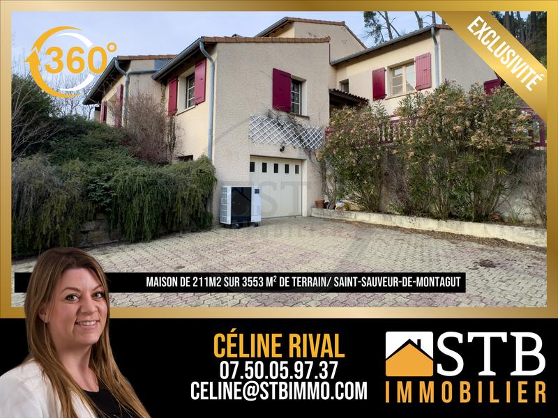 Maison - 211 m² - 7 pièces