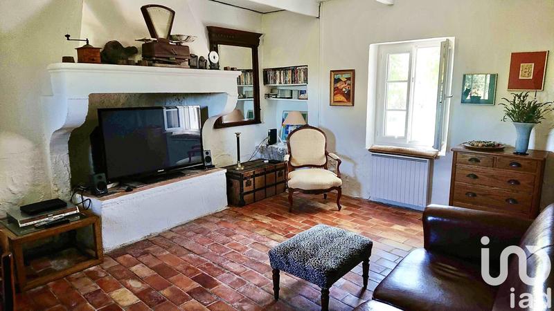 Maison - 241 m² - 10 pièces