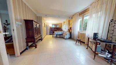 Maison - 177 m² - 6 pièces