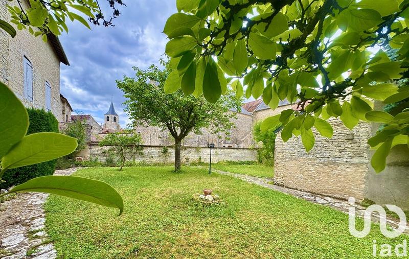 Maison - 182 m² - 10 pièces