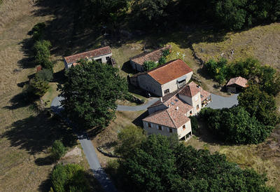 Maison - 220 m² - 9 pièces