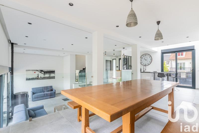 Maison - 147 m² - 5 pièces