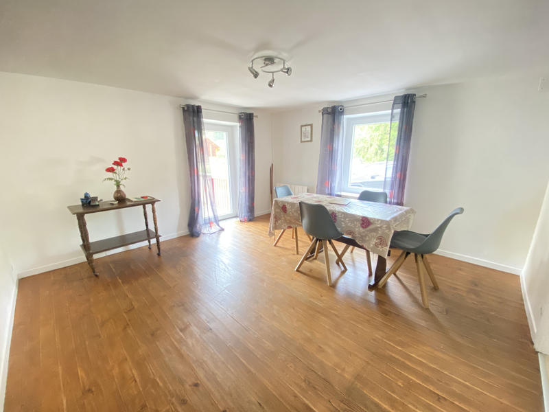 Maison - 83 m² - 6 pièces