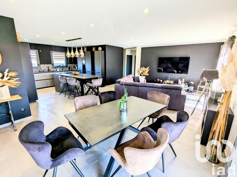 Maison - 107 m² - 5 pièces