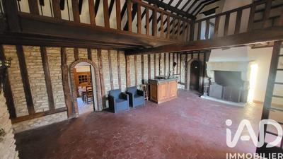 Maison - 235 m² - 7 pièces