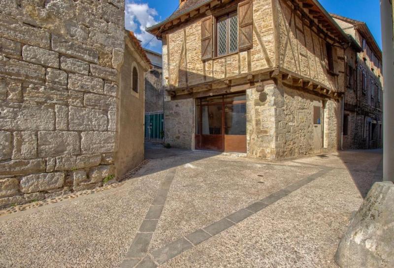 Maison de village - 150 m² - 5 pièces