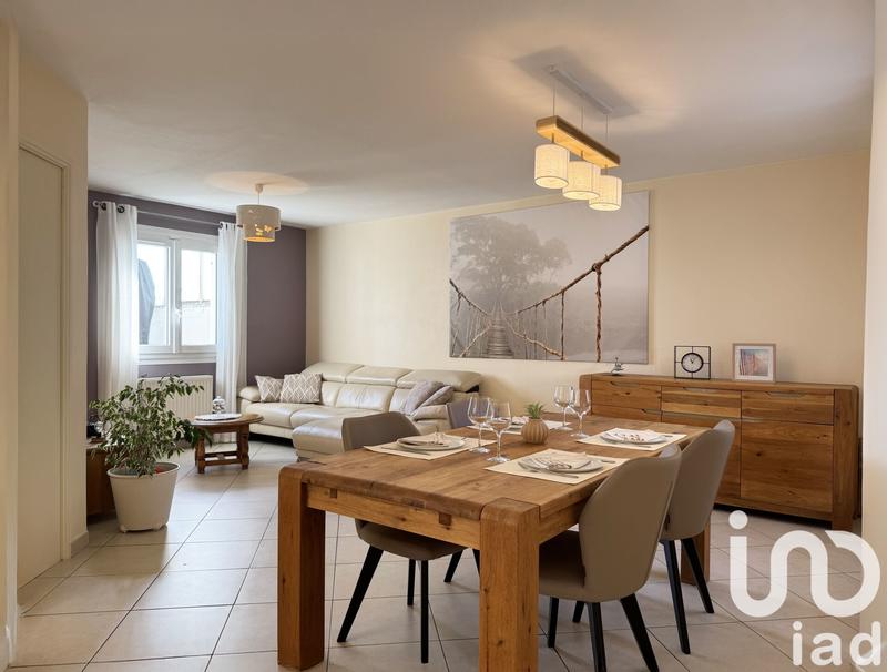 Maison - 93 m² - 4 pièces