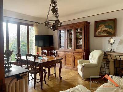 Appartement - 91 m² - 4 pièces