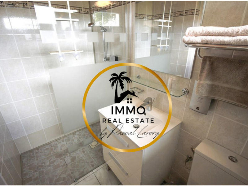 Bureau - 1 228 m² - 42 pièces