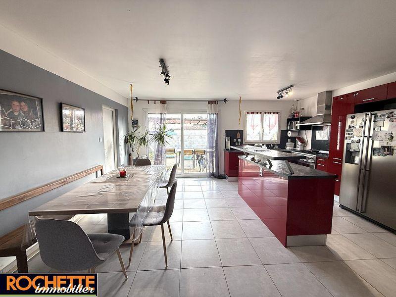 Maison - 86 m² - 4 pièces