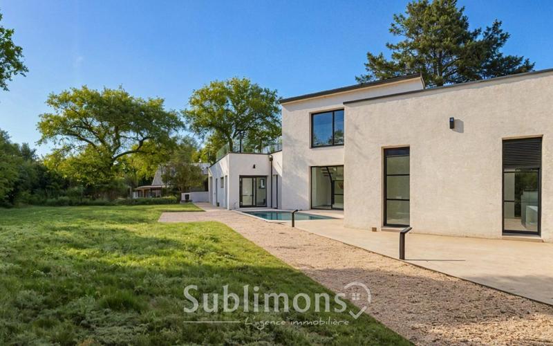 Maison - 139 m² - 5 pièces