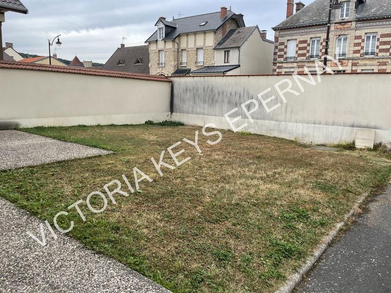 Maison ancienne - 206 m² - 6 pièces