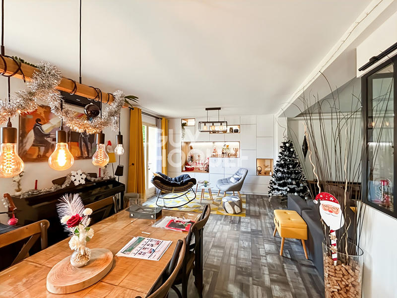 Maison - 160 m² - 7 pièces