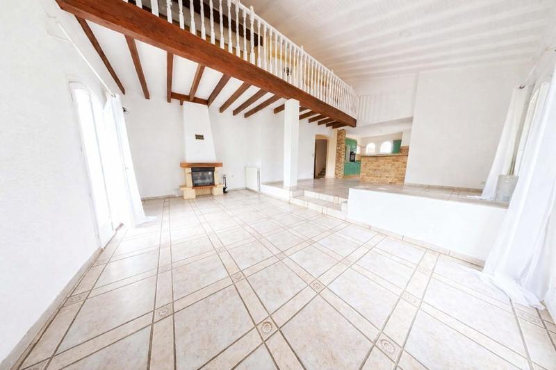 Maison - 140 m² - 4 pièces